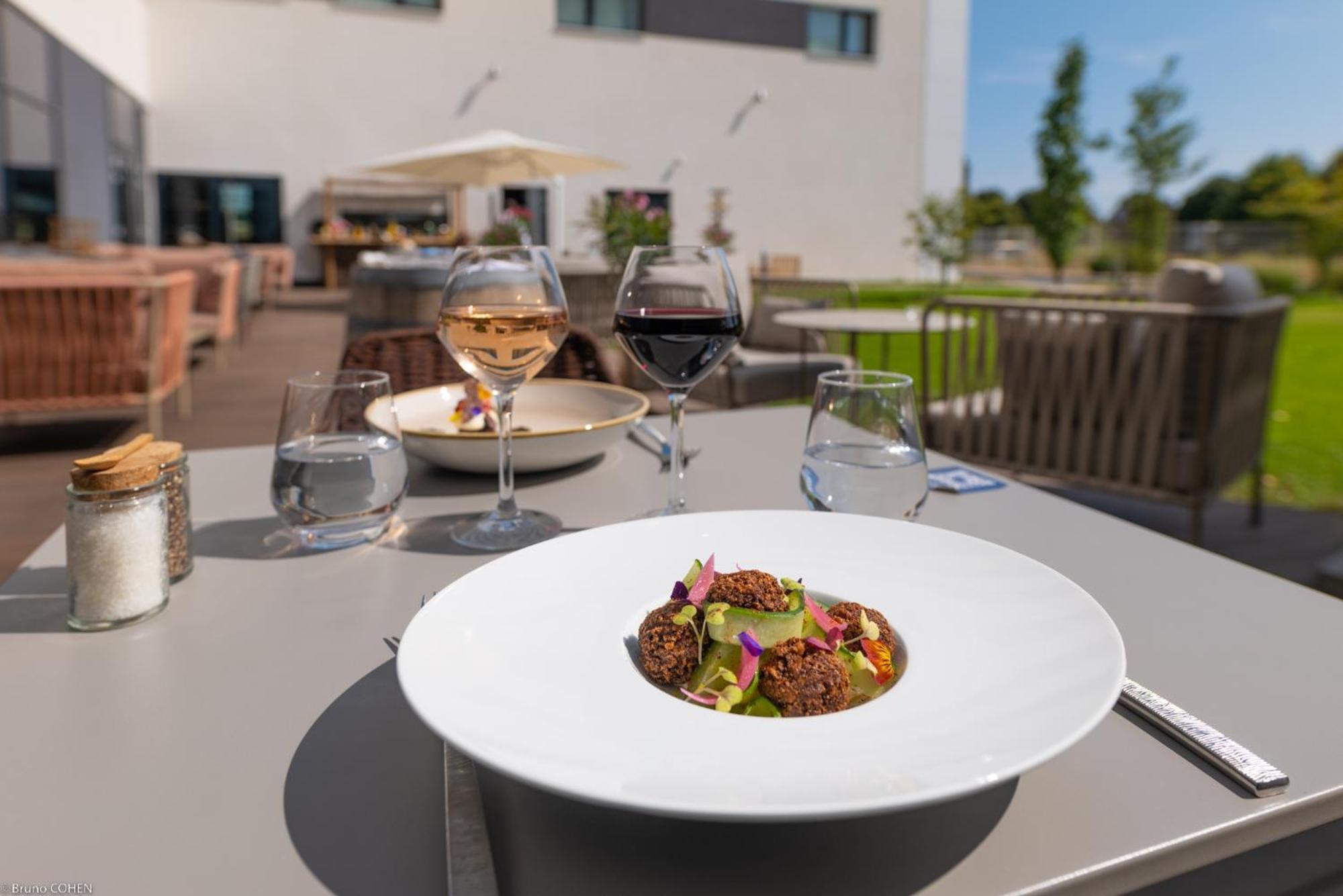 Holiday Inn Paris Cdg Airport An Ihg Hotel Руасси-эн-Франс Экстерьер фото