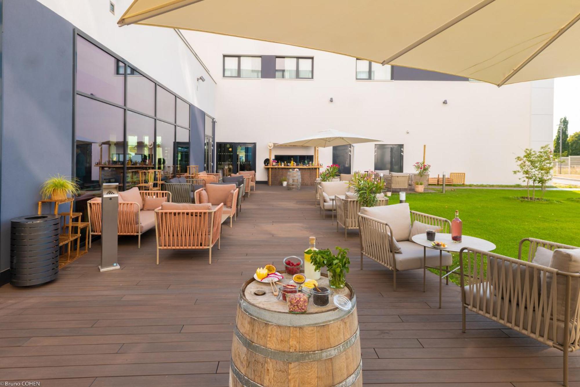 Holiday Inn Paris Cdg Airport An Ihg Hotel Руасси-эн-Франс Экстерьер фото